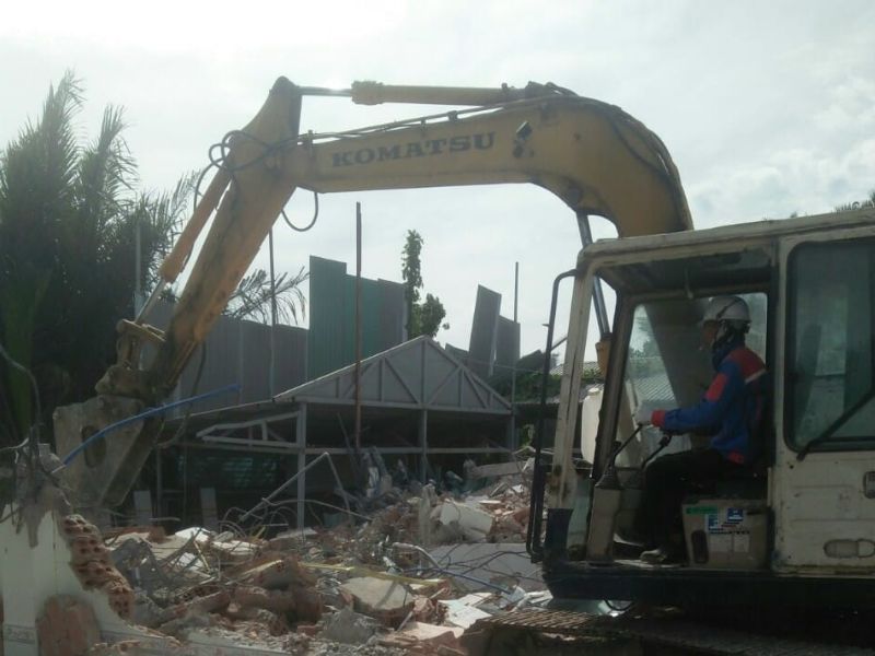 Dịch vụ phá dỡ nhà chuyên nghiệp Dịch vụ phá dỡ nhà chuyên nghiệp